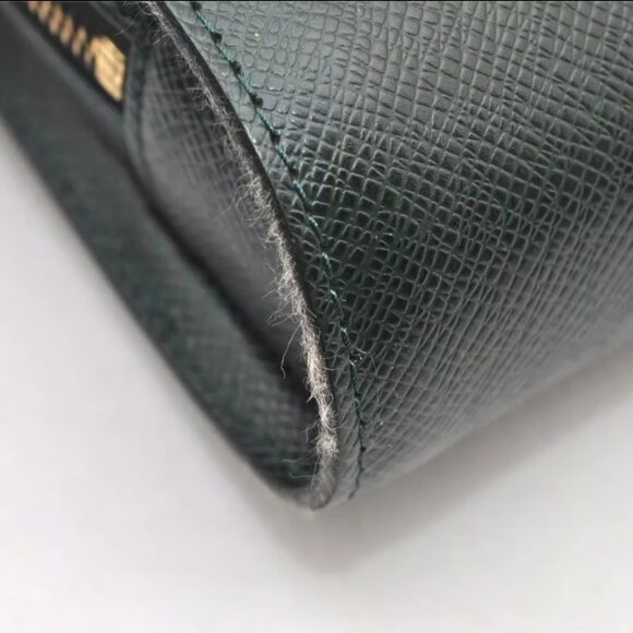 AUTHENTIC LOUIS VUITTON TAIGA BAIKAL GREEN LEATHER CLUTCH BAG - Picture 8 of 12